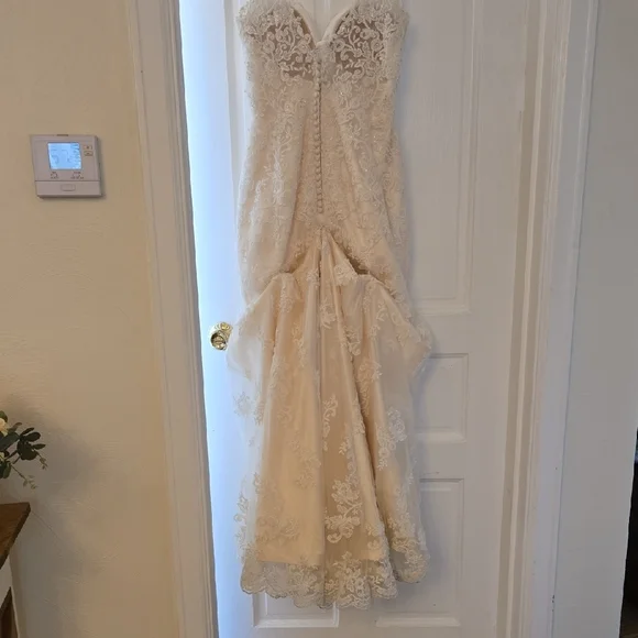 Maggie Sottero Couture Cream Gown - Picture 7 of 9